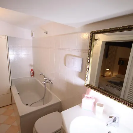 Apartment Fleur De Lis Loft Bergamo